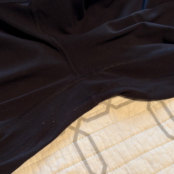 2 pair WELL LOVED Lululemon crop Align Leggings - Black - Picture 6 of 6